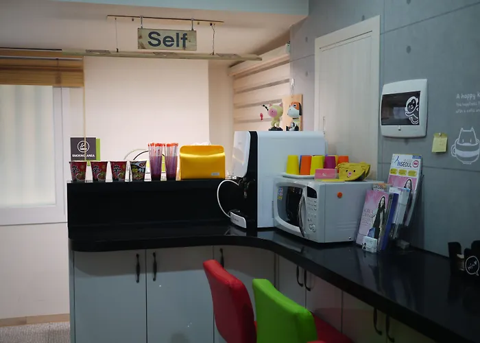 Guest house Ari House 3*