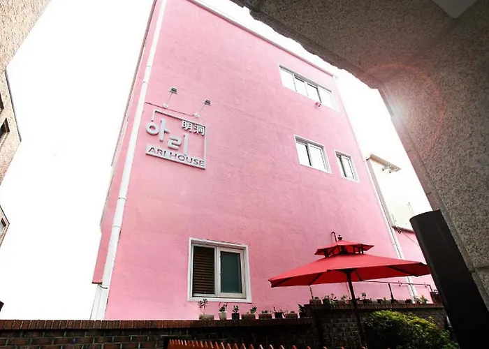 Guest house Ari House